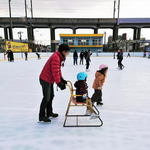 福山のスケート場、メモリアルパークの冬季限定アイスアリーナ！