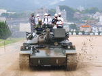 戦車試乗など「オープンキャンプ」広島・海田市駐屯地で開催