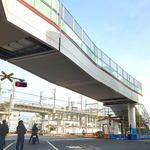 広島駅前からカープロードまでを結ぶ「ペデストリアンデッキ」が完成