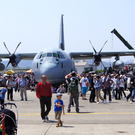 2026 岩国基地フレンドシップデー開催、迫力のエアショー間近に！前日から交通規制あり