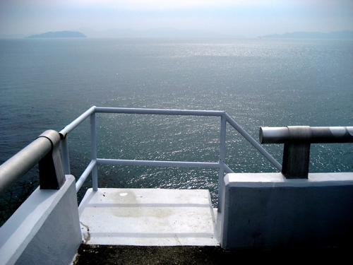 鹿島大橋 から見た瀬戸内海