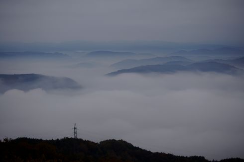 三次市 高谷山展望台から見た 霧の海