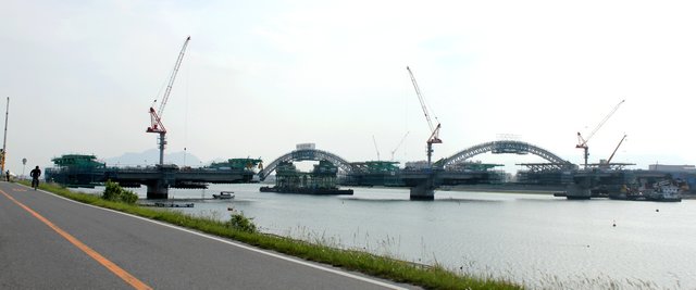 広島南道路 太田川放水路にかかる橋、観音側から