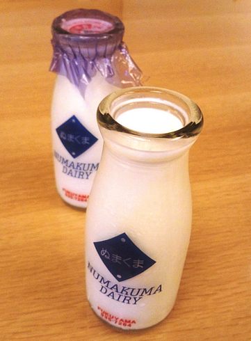 ぬまくま牛乳、昔ながらの瓶に入った福山の濃厚牛乳