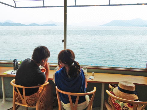 海カフェ Nejiro(ネジロ)、三原の海を独占できるのんびりカフェ