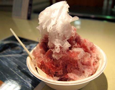 四代目 徳次郎のかき氷、ふわふわ繊細な日光の天然氷が広島三越で期間限定