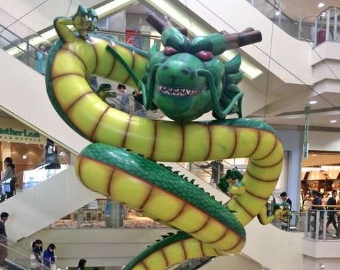 巨大な神龍（シェンロン）、イオンモール広島府中に現る