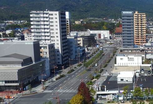 西条の駅前ストリート、東広島のブールバールの歩道を再構築