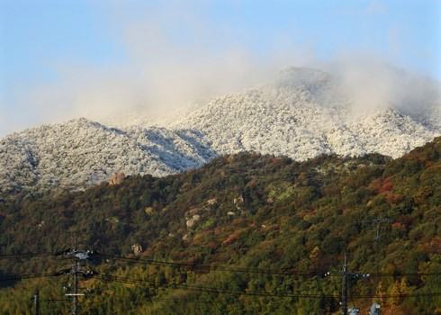 広島市で初雪観測、平年と比べて14日早く