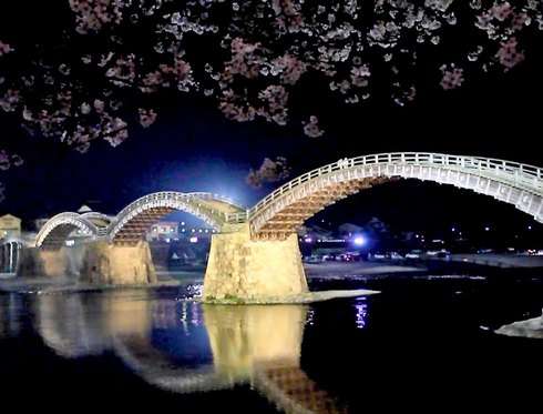 錦帯橋のライトアップ