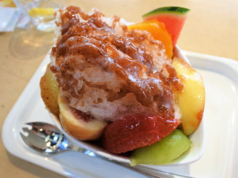 広島の果物屋・タマルのかき氷は、フルーツがゴロゴロ！
