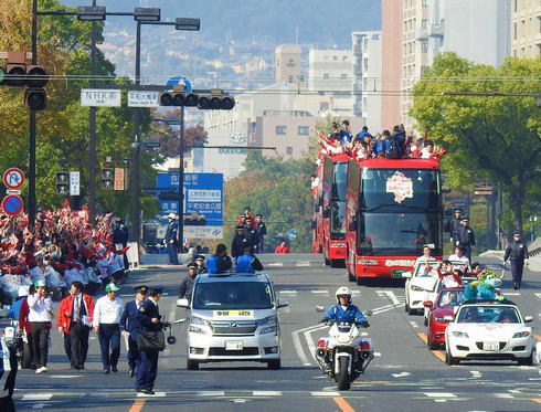 2016広島東洋カープ 優勝パレード パレード隊俯瞰写真