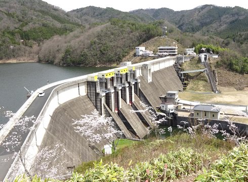 土師ダム管理所付近の景色