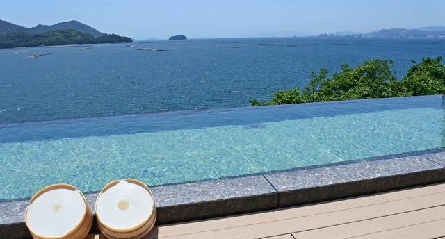 海と繋がる絶景温泉！宮浜グランドホテルの露天風呂が美しい