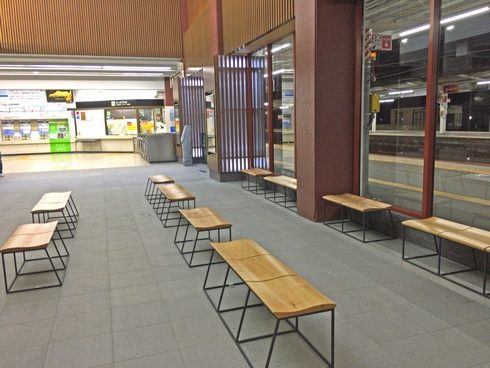 宮島口駅の待合スペース