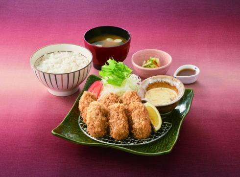 広島産かきフライを使った かきフライ定食