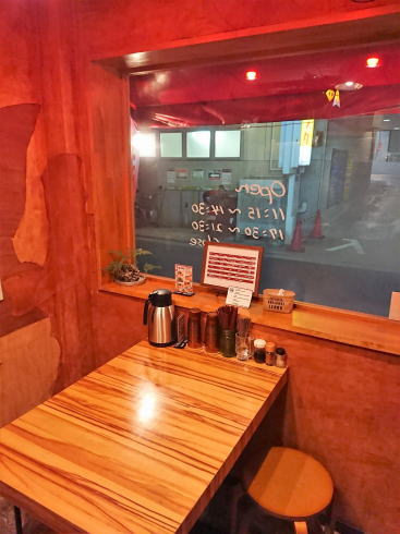 広島の汁なし担々麺専門店 麻沙羅（マサラ）店内の様子2