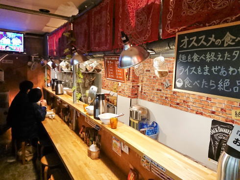 広島の汁なし担々麺専門店 麻沙羅（マサラ）店内の様子