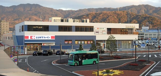 ビエラ海田市、駅前に新商業施設がオープン