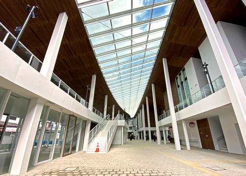 宮島口旅客ターミナルが完成！開放感あるフェリーターミナルは、千畳閣をイメージ
