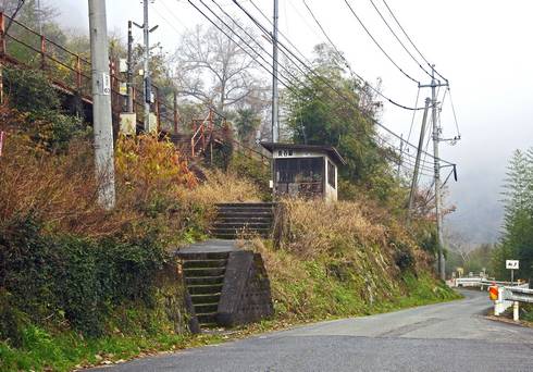 長谷駅　駅の階段