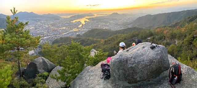 海田町「日浦山」 岩の展望台