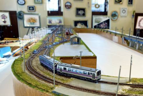 備後庄原駅に、鉄道模型の展示