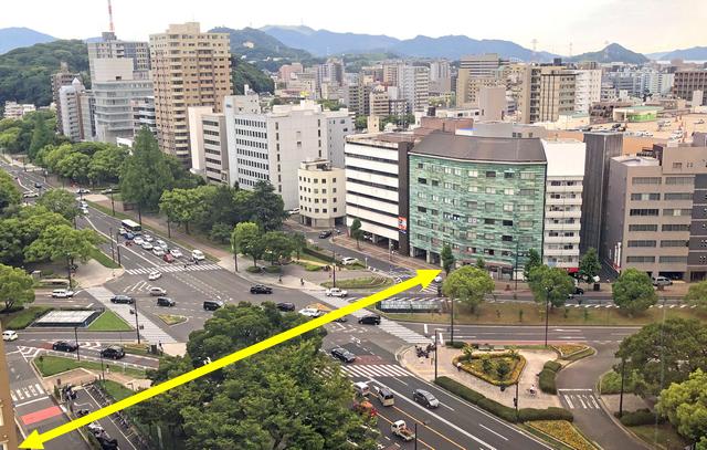 広島の平和大通りは、通称「100m道路」