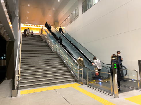 JR西広島駅 階段