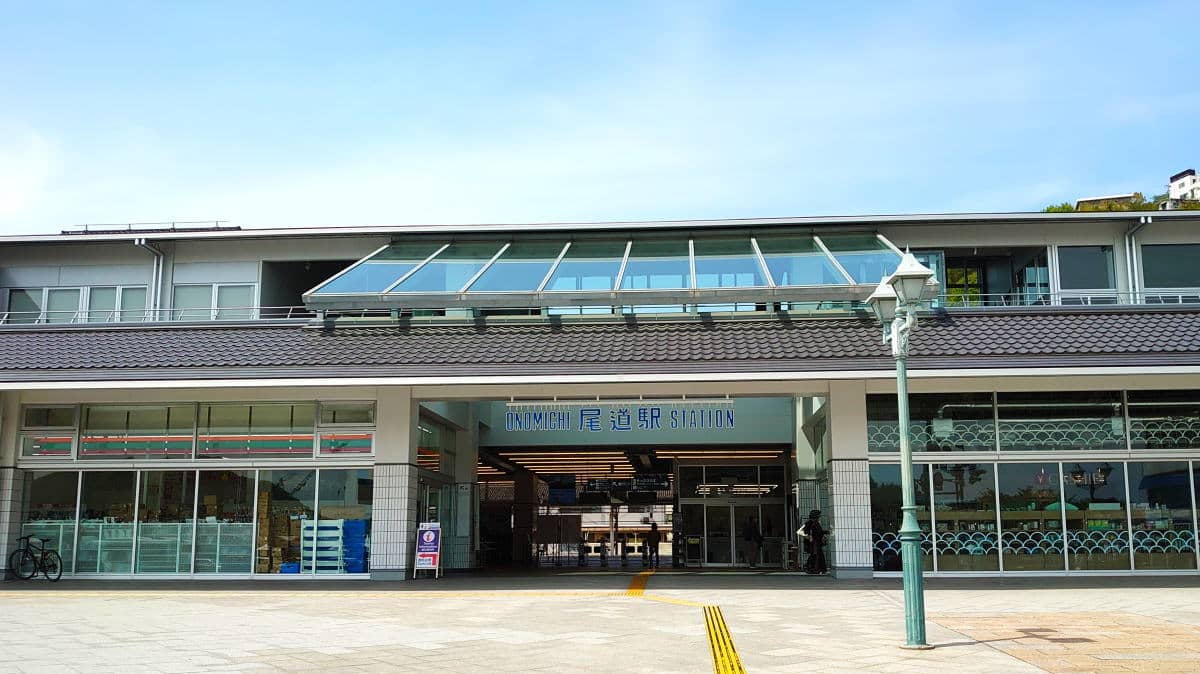 尾道駅2階がリニューアル、2022年7月ホテル・ジューススタンドオープン