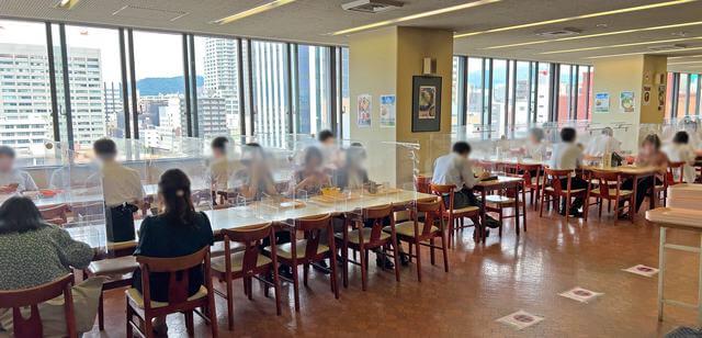 広島県庁 東館8階 食堂の雰囲気