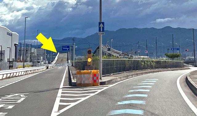 広島はつかいち大橋の隣で工事中の新しい橋。五日市港から見た様子