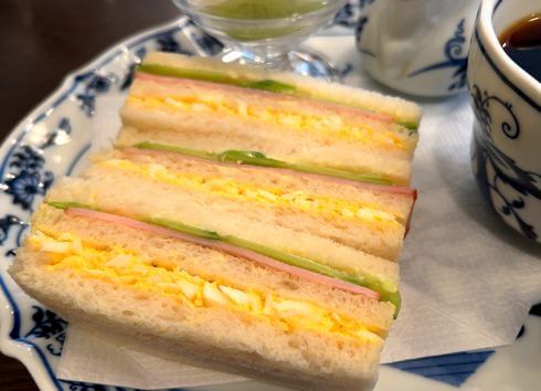 広島の喫茶店「フルフル」のサンドイッチ