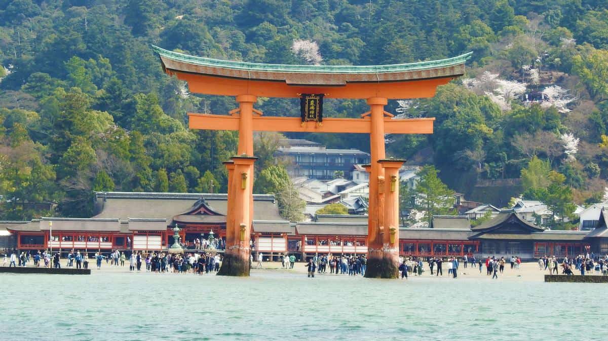 宮島と厳島神社、12の謎が「潜在能力テスト」2時間スペシャルで！