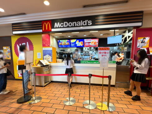 マクドナルド福屋広島駅前店 カウンター