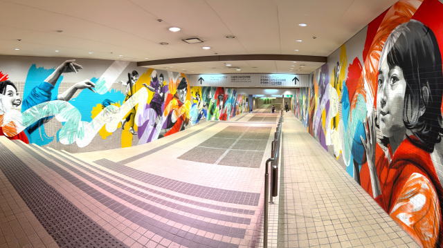 パセーラ地下通路「世界で一番、静かでうるさい地下通路」オーバーオールズ作品3