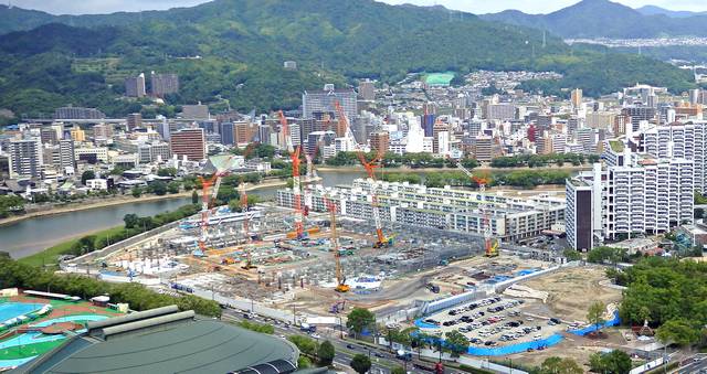 広島のサッカースタジアム 工事風景