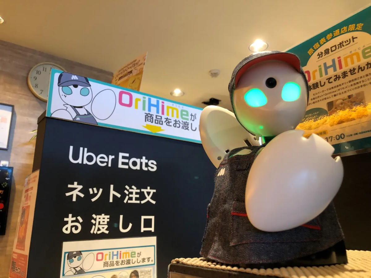 広島市のモスやアンデルセンカフェで分身ロボットがリモート接客中！心込めたおもてなし提供