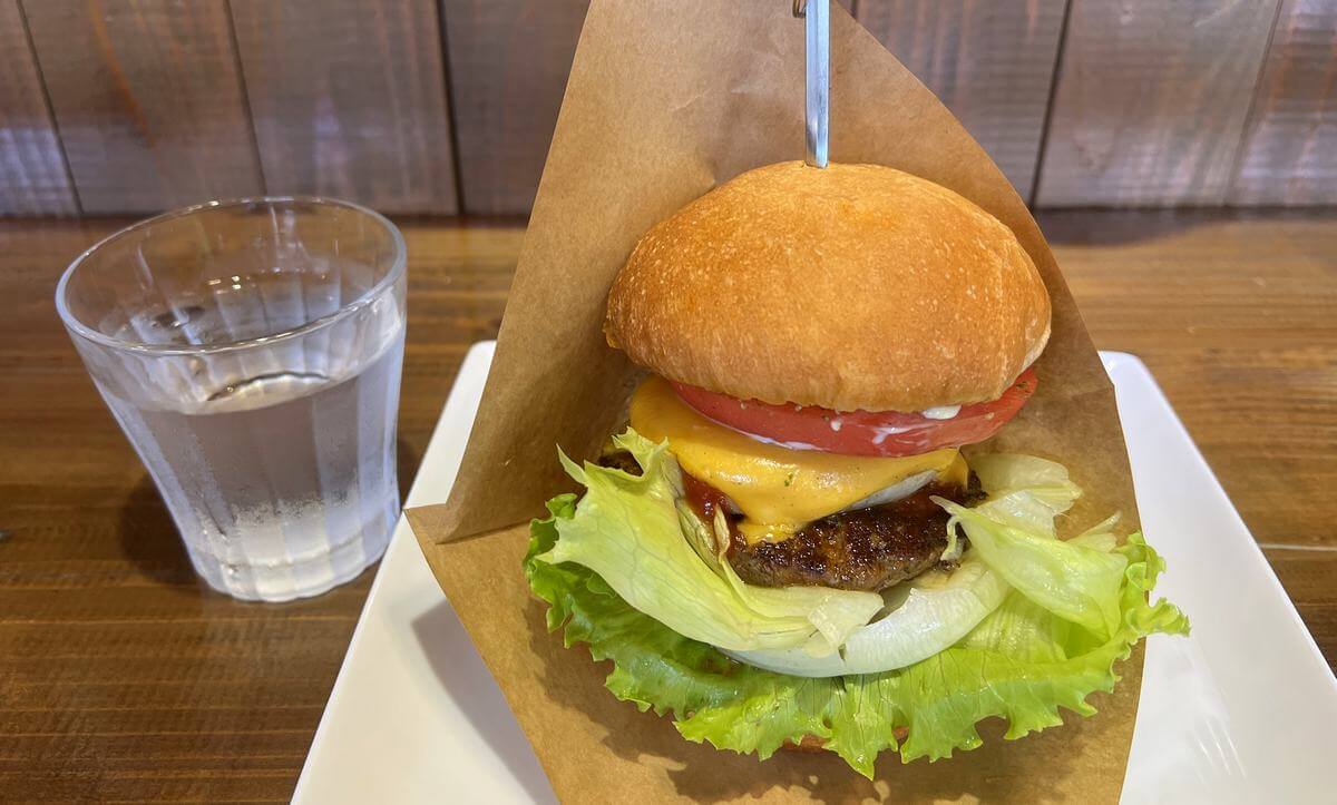 バイカーに人気！広島「ゴールデンバレー」はハンバーガーやカレーが美味しい、アメリカンカフェ