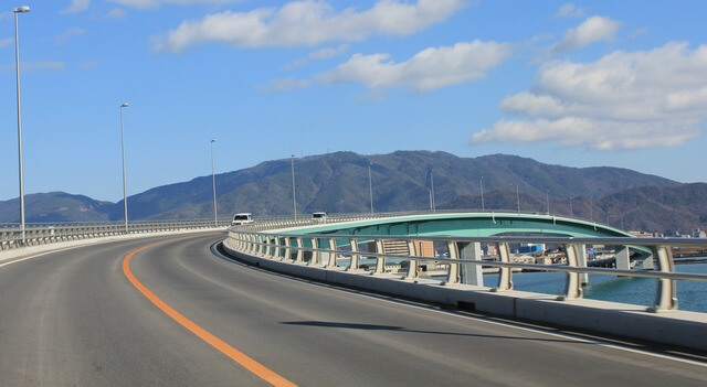 阿賀マリノ大橋、2011年完成（広島県呉市）