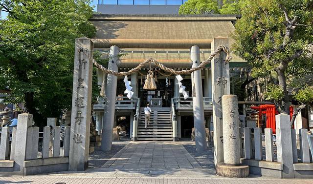 白神社（しらかみしゃ）広島市中区・平和大通り