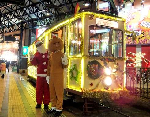広電クリスマス電車、2023はディズニーコラボで運行