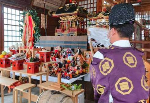 尾道市因島で「人形供養祭」開催、ぬいぐるみや雛人形などお人形の供養ができる