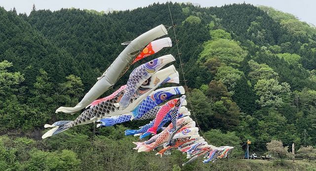 広島の鯉のぼりスポット「土師ダム」