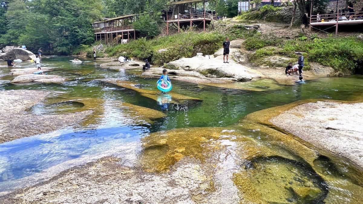 美しくとても不思議な絶景「蛇喰磐」は、夏に訪れたいギリ広島の天然記念物スポット！