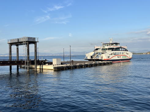 宮島口しゃもじ広場 そばにカーフェリー桟橋