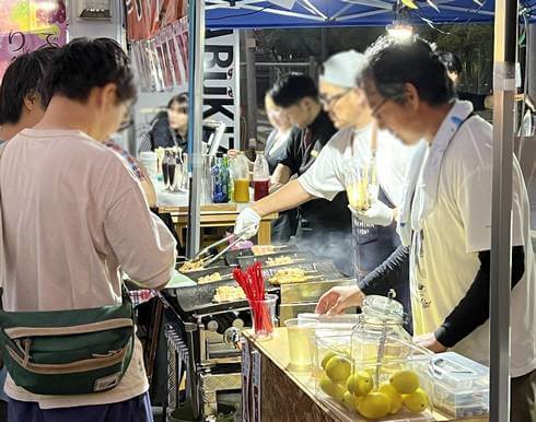 東広島・西条駅前で「西条土曜夜市」にぎわい広場で2日間