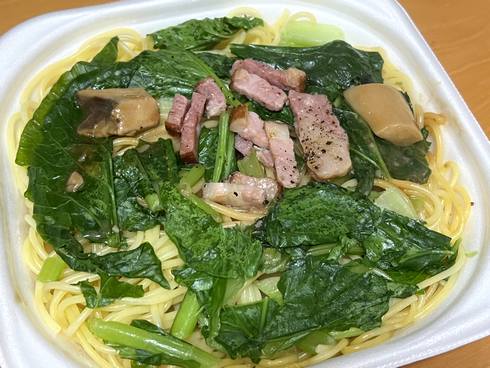 広島県産小松菜のバター醤油和風パスタ