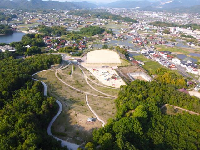 龍王山総合公園（東広島市黒瀬町）上空からの様子