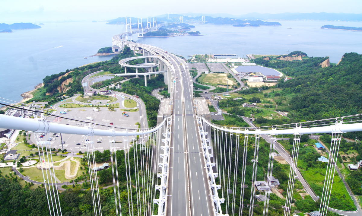 瀬戸大橋スカイツアー2025、塔頂まで登れる人気企画はじまる